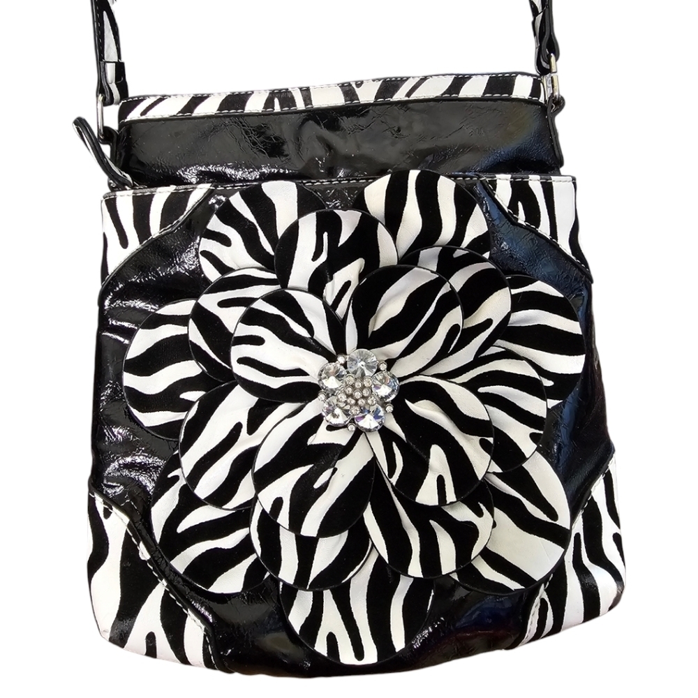 Hananel Purse Black & White exterior w/Flower and rhineston interior tiger print - Picture 6 of 7